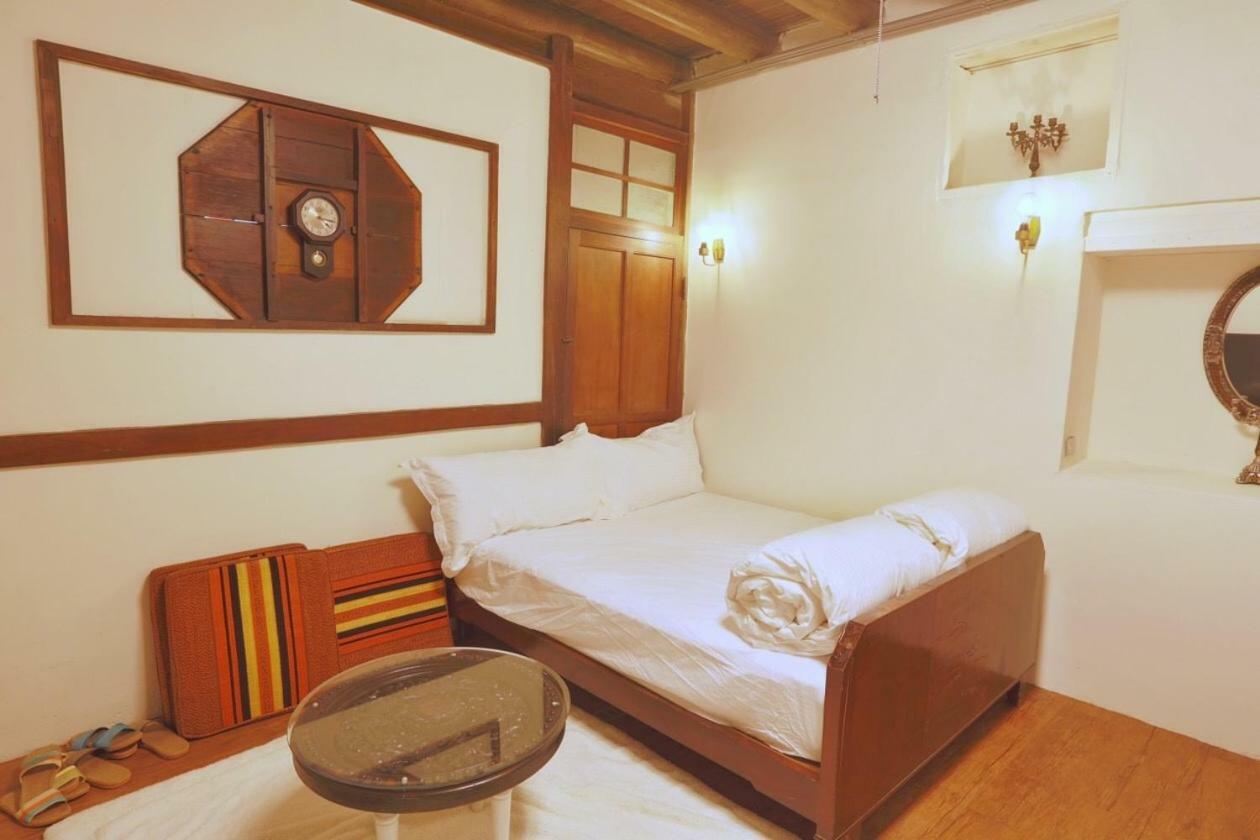 台南赤崁月樓tainan Moon House Inn Buitenkant foto