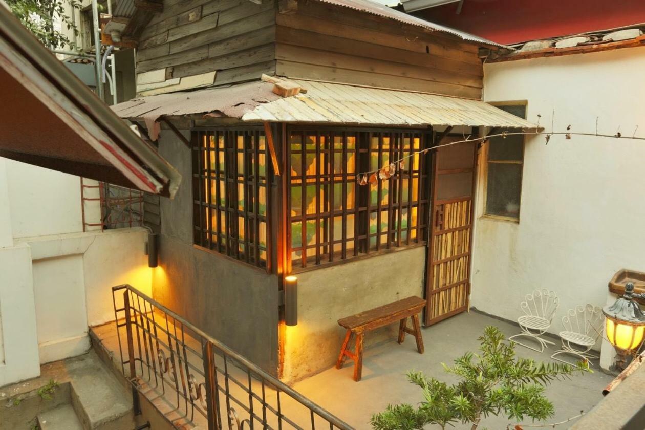 台南赤崁月樓tainan Moon House Inn Buitenkant foto